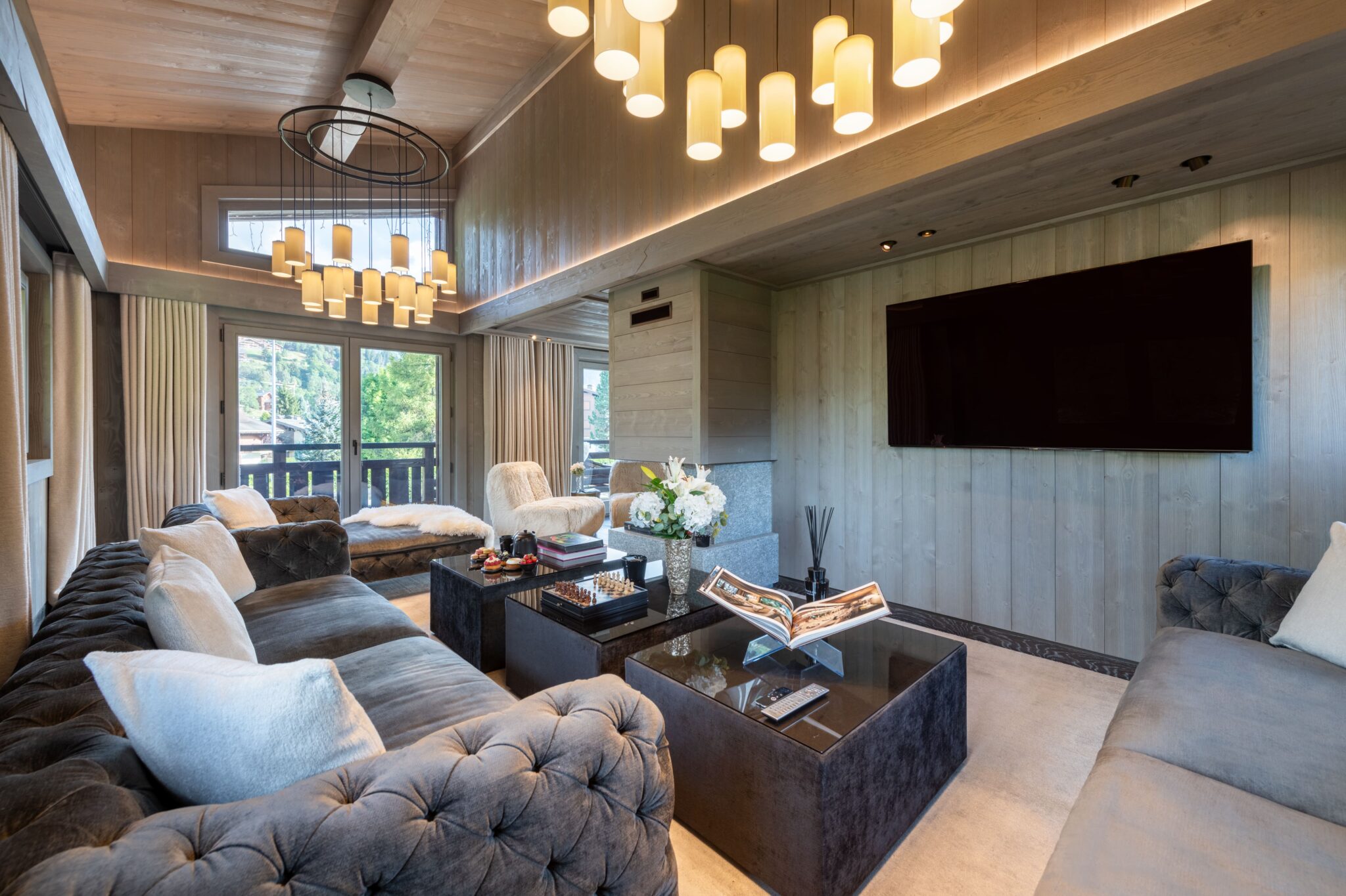 Chalet Crystal