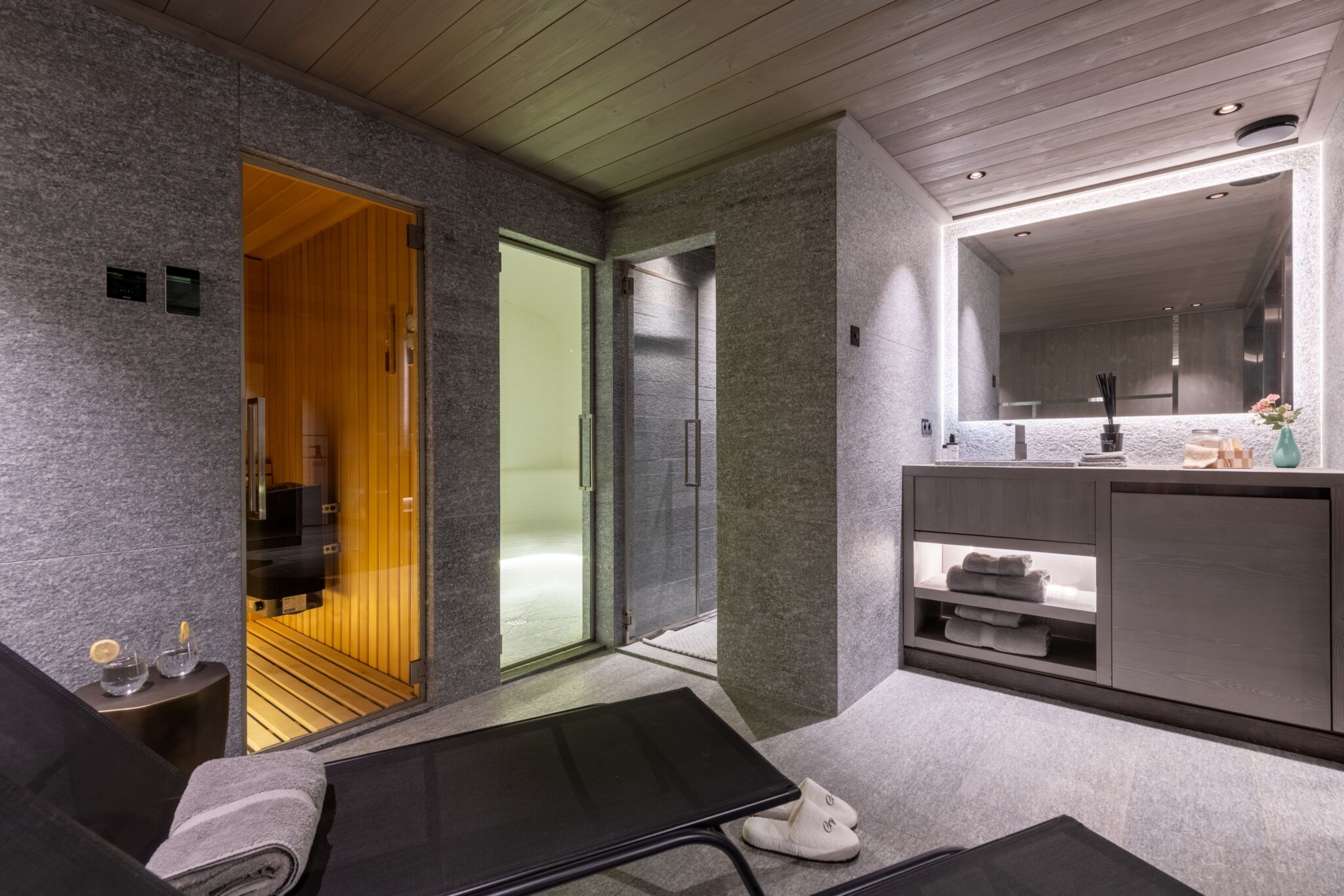 Chalet Crystal