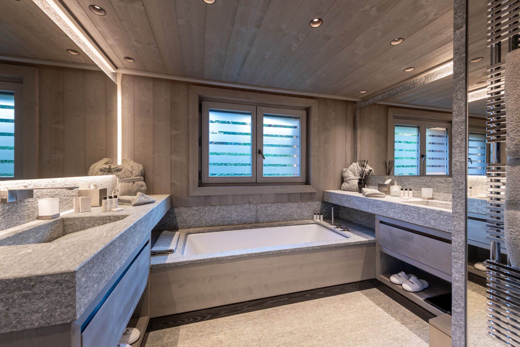 Chalet Crystal
