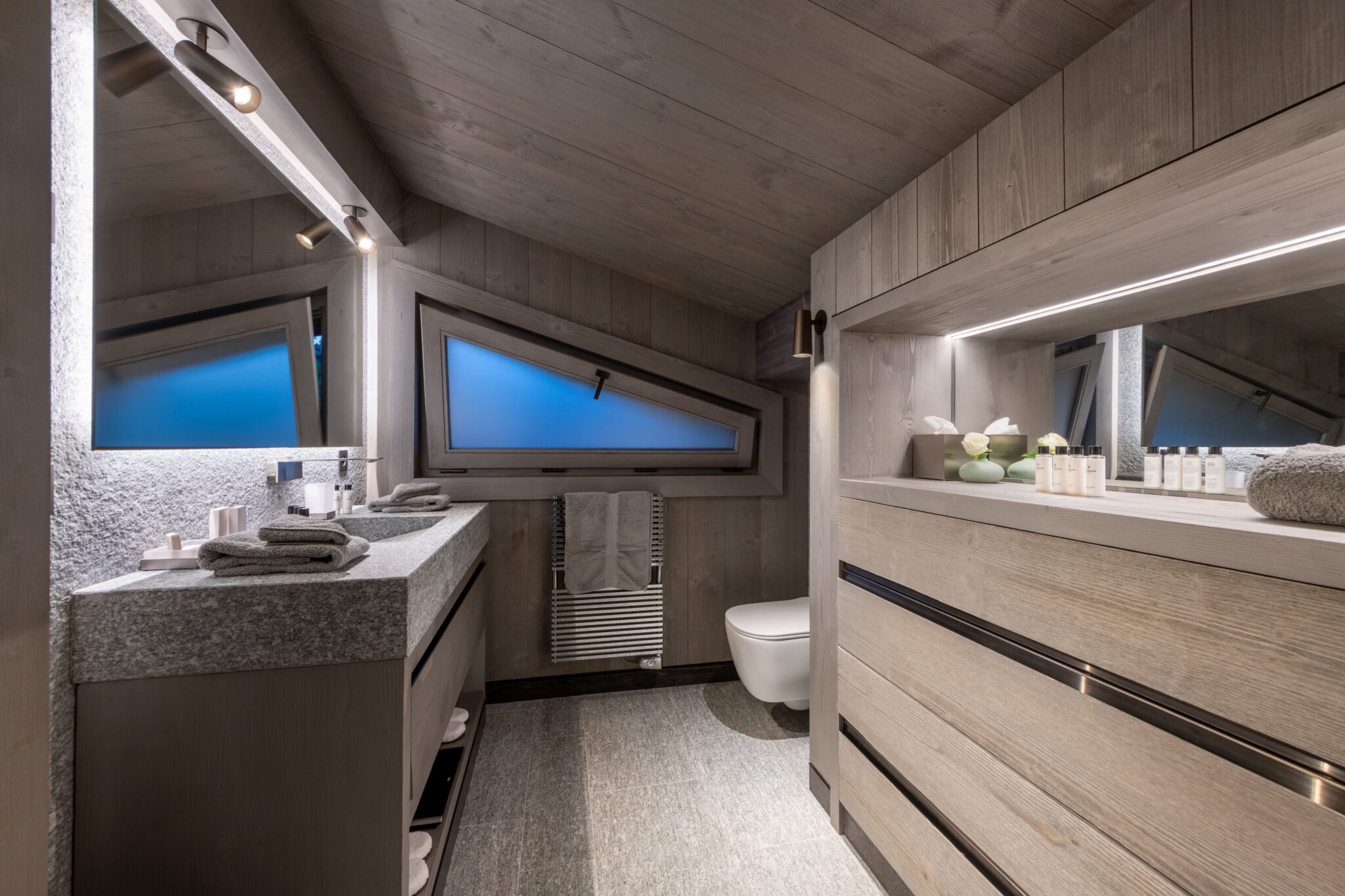 Chalet Crystal