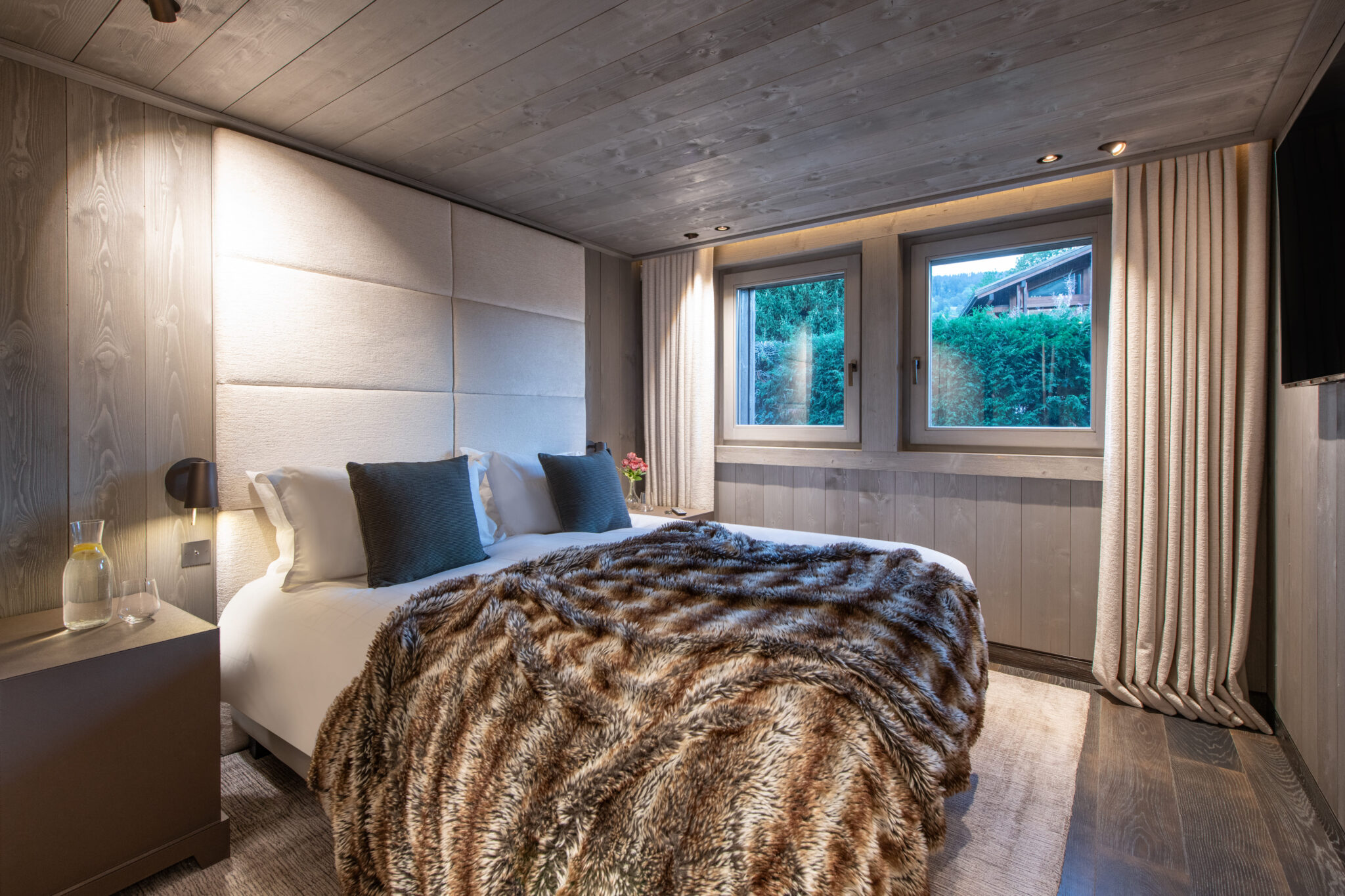 Chalet Crystal
