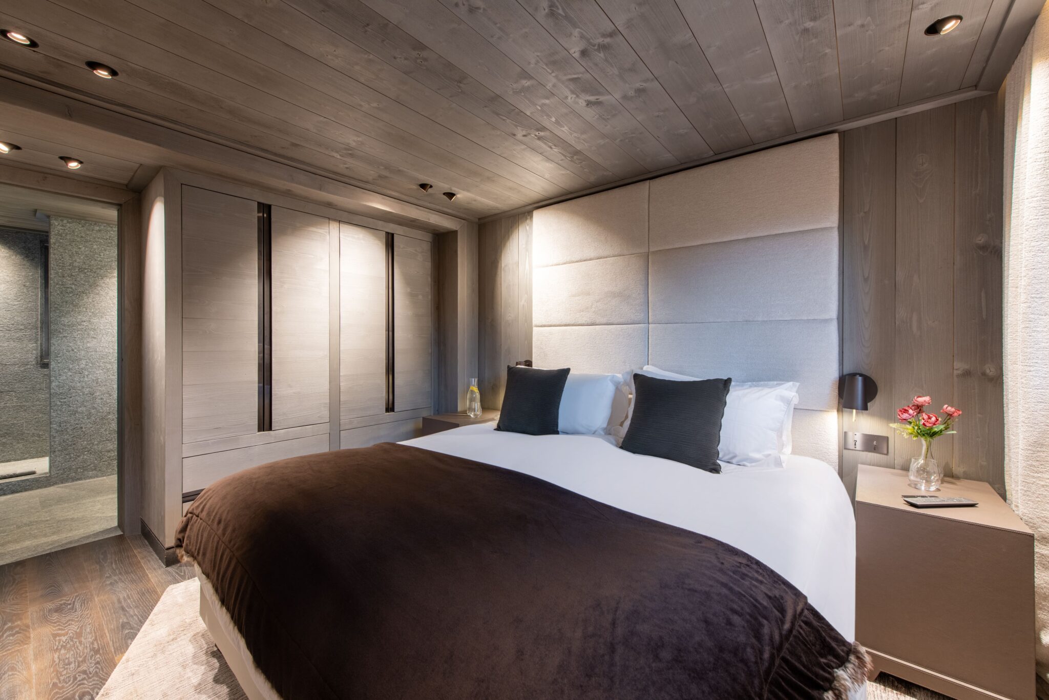 Chalet Crystal