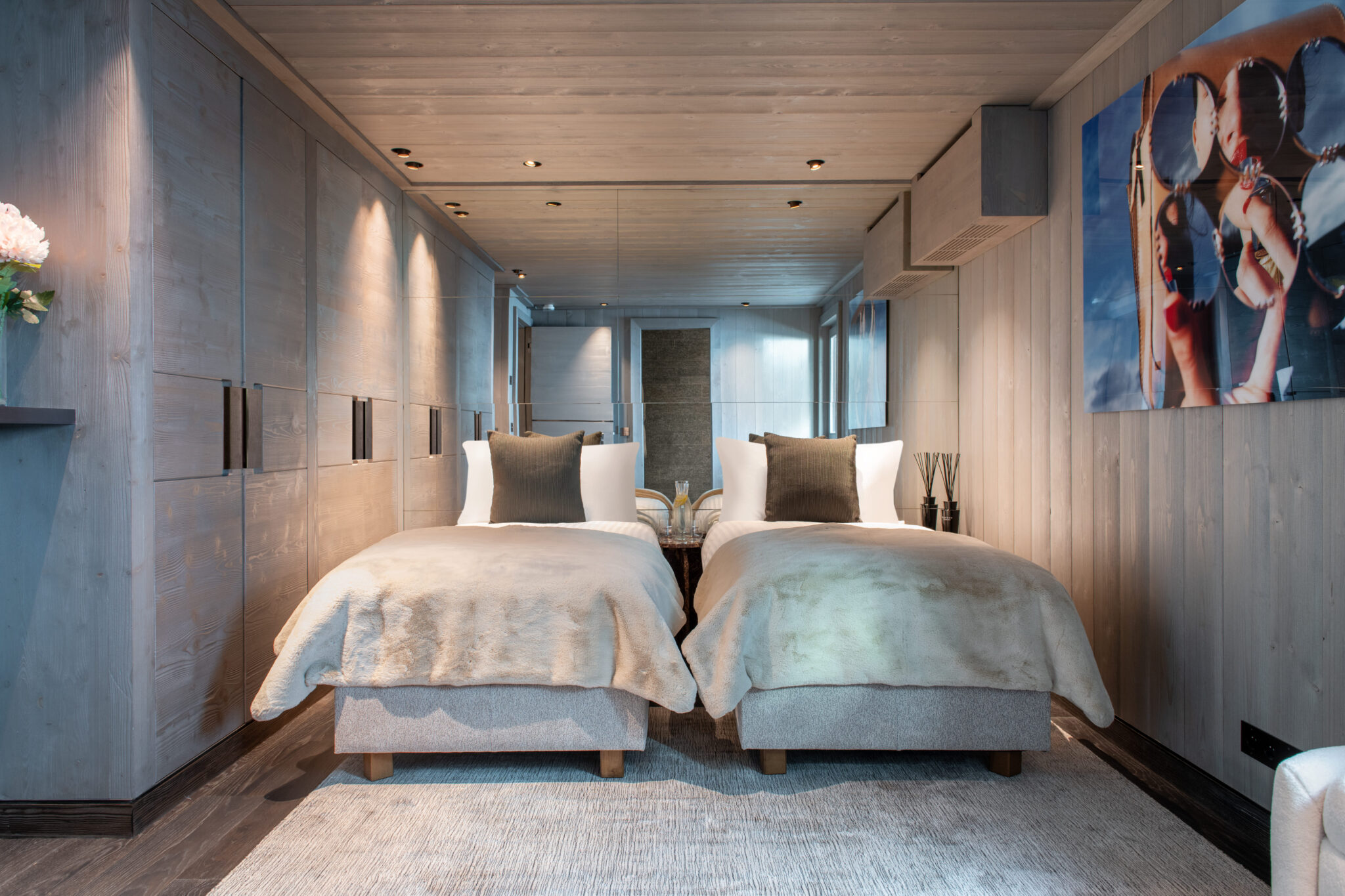Chalet Crystal