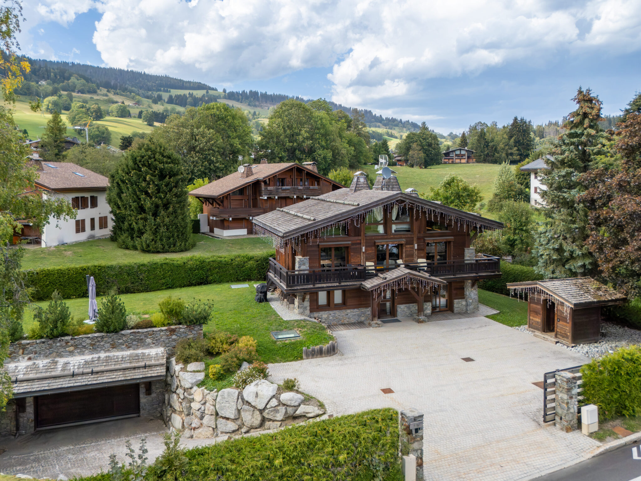 Chalet Crystal