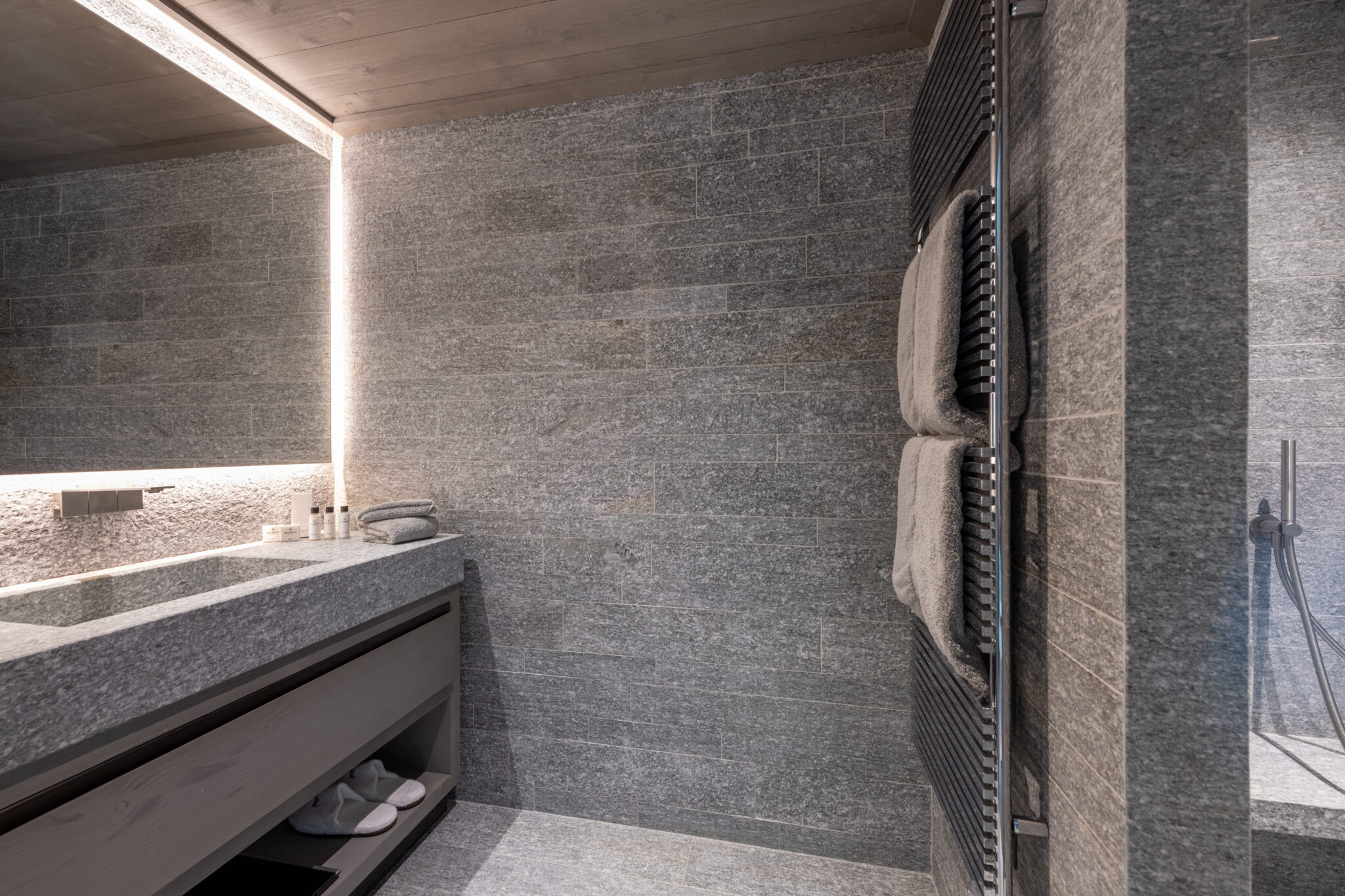 Chalet Crystal