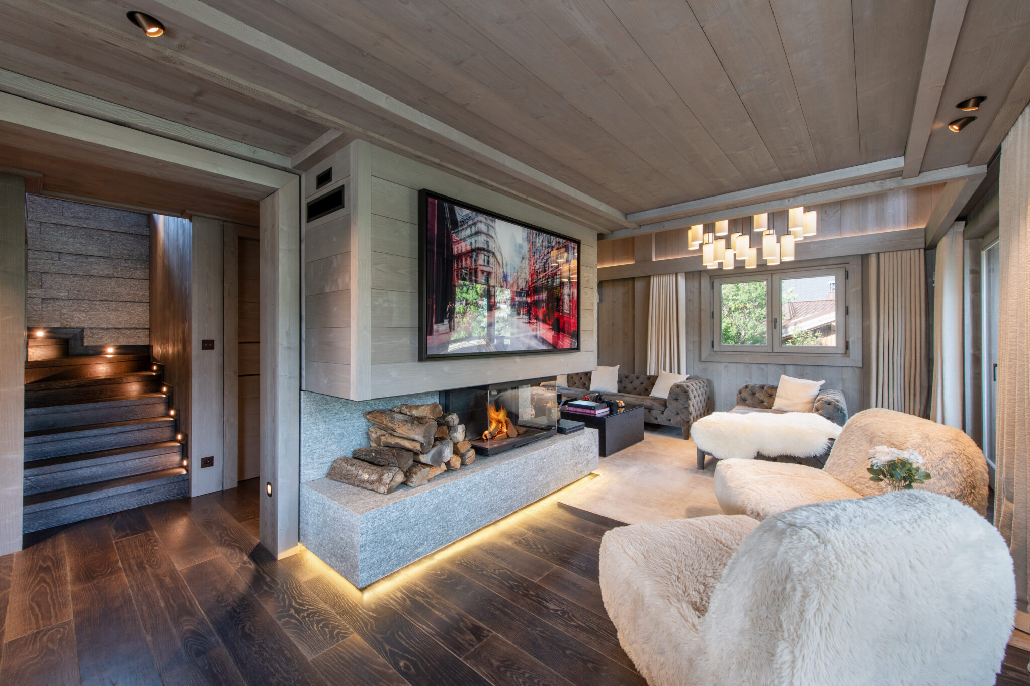Chalet Crystal