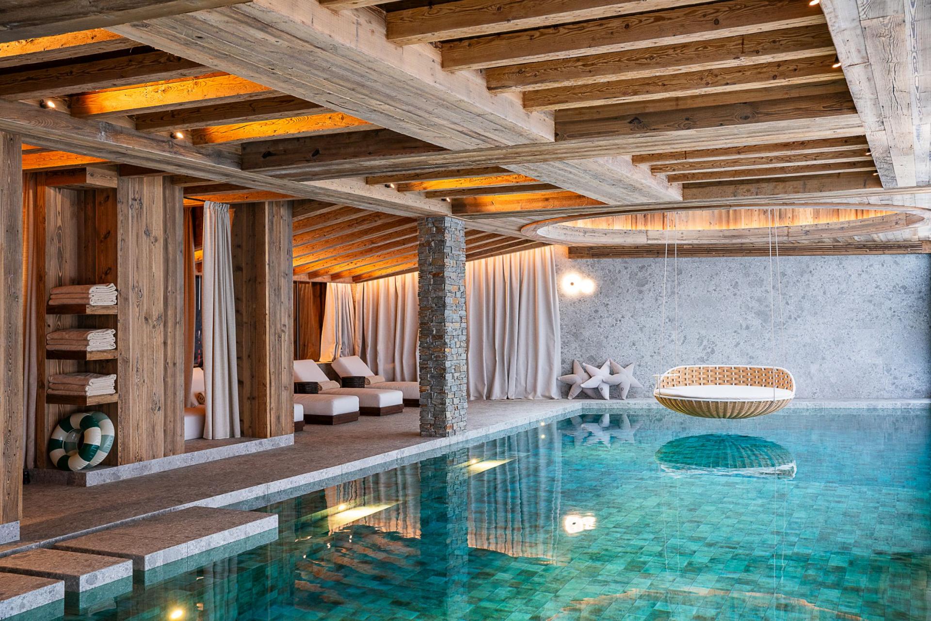 Chalet Moon