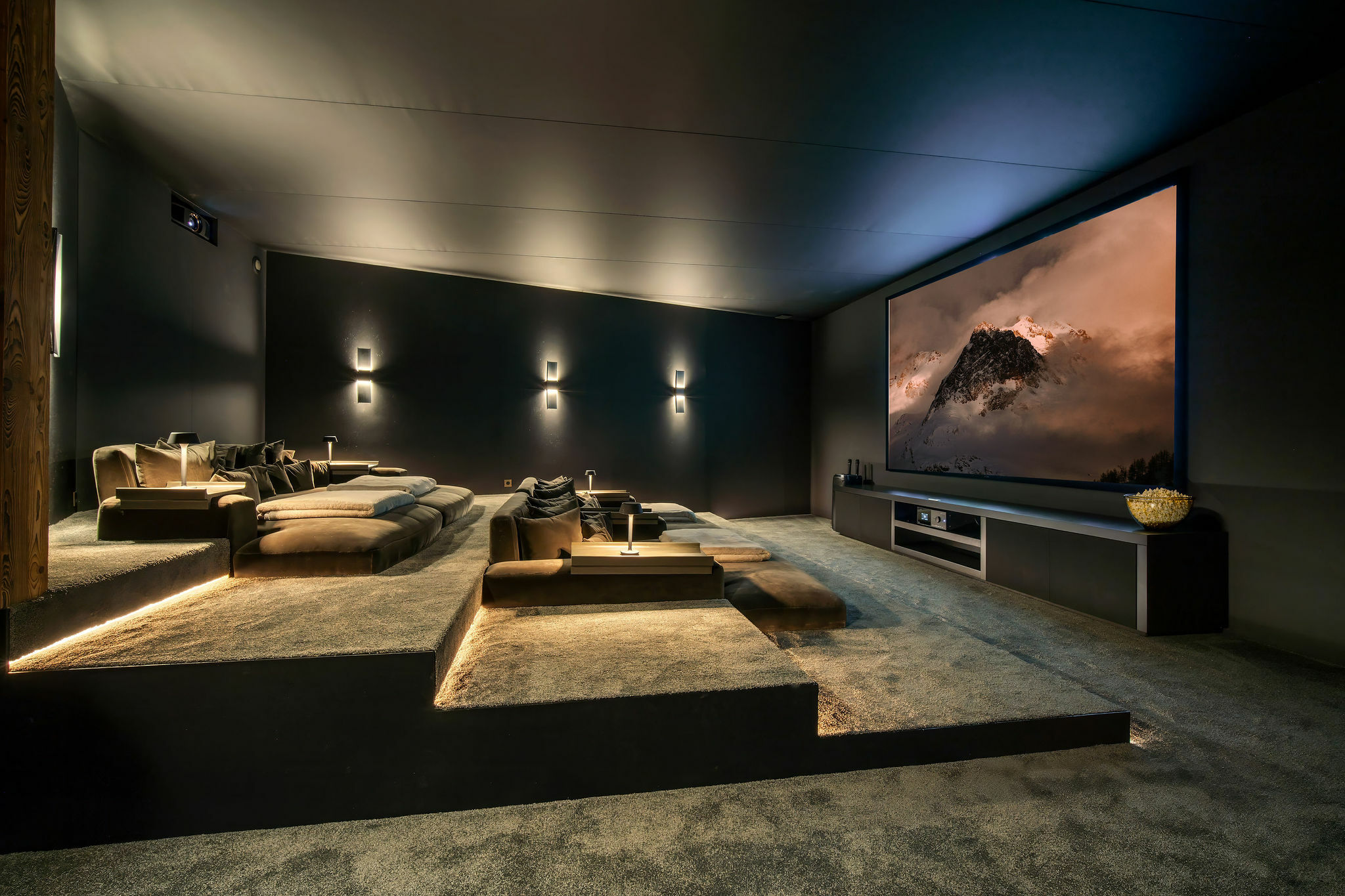 Chalet Moon