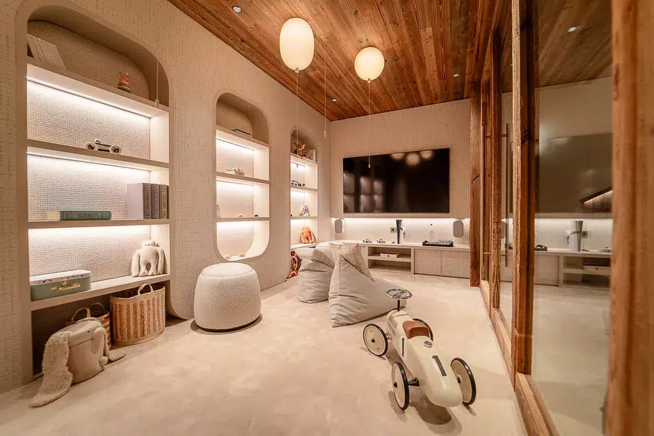 Chalet Moon