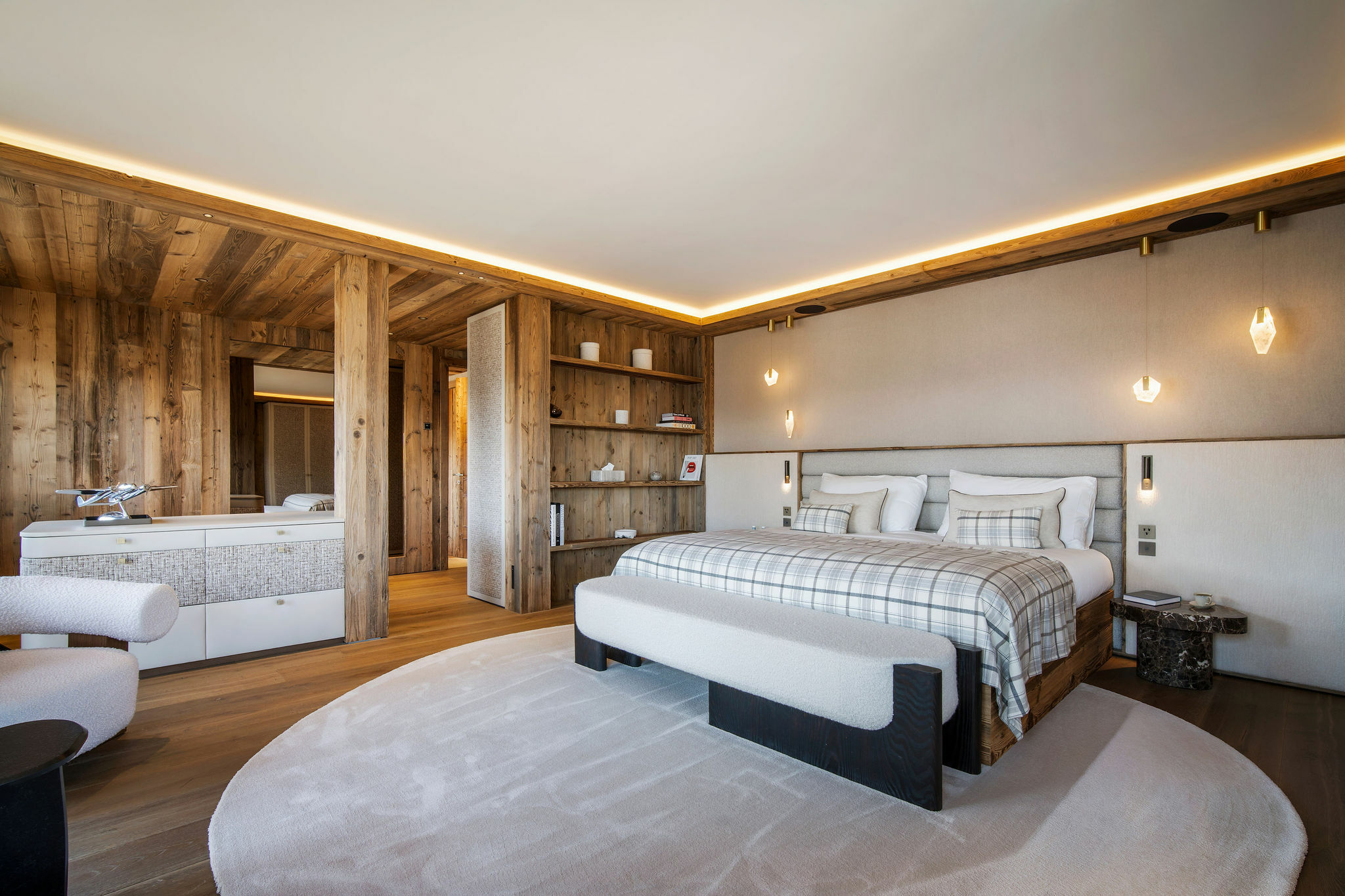 Chalet Moon