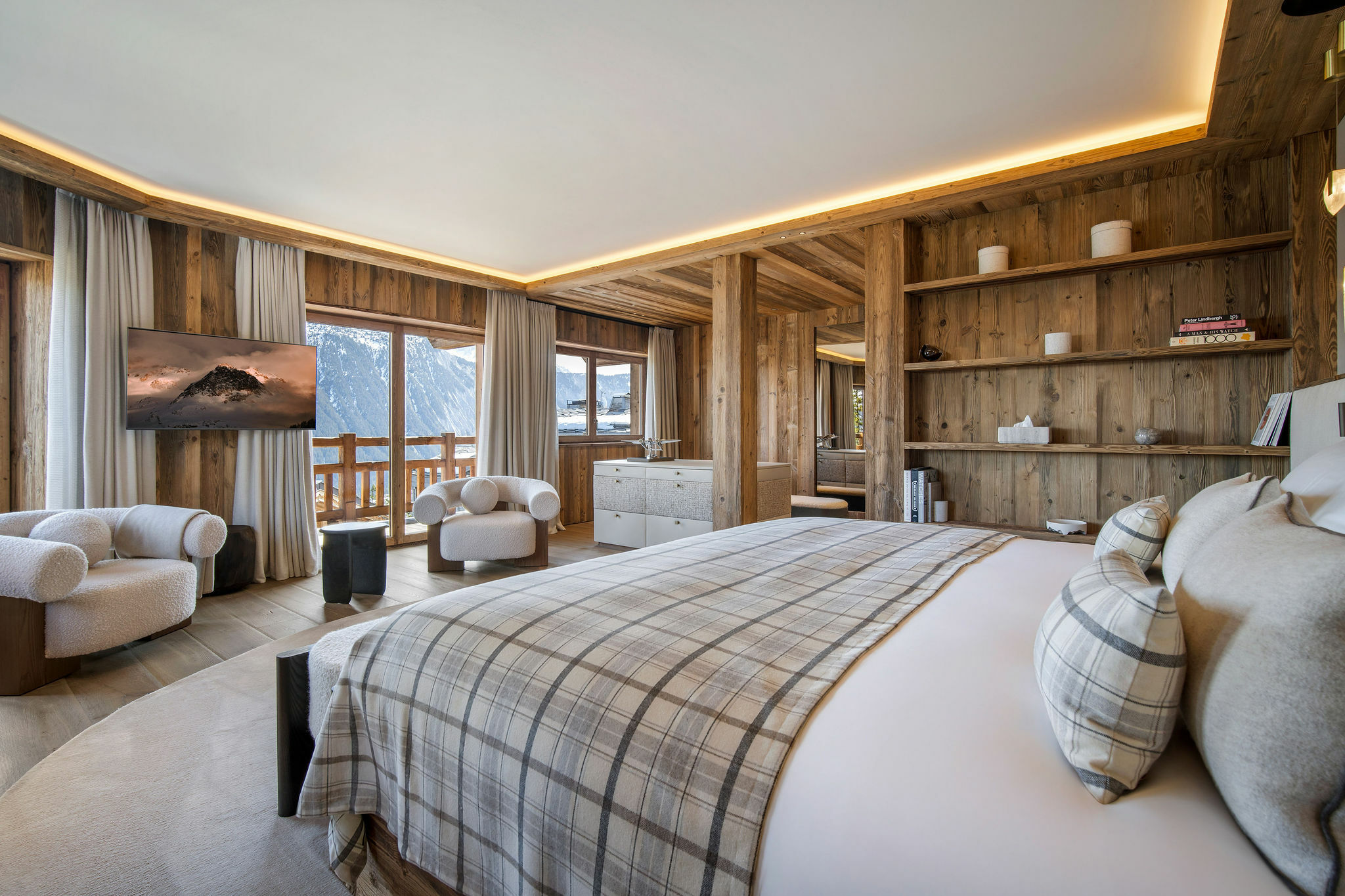 Chalet Moon