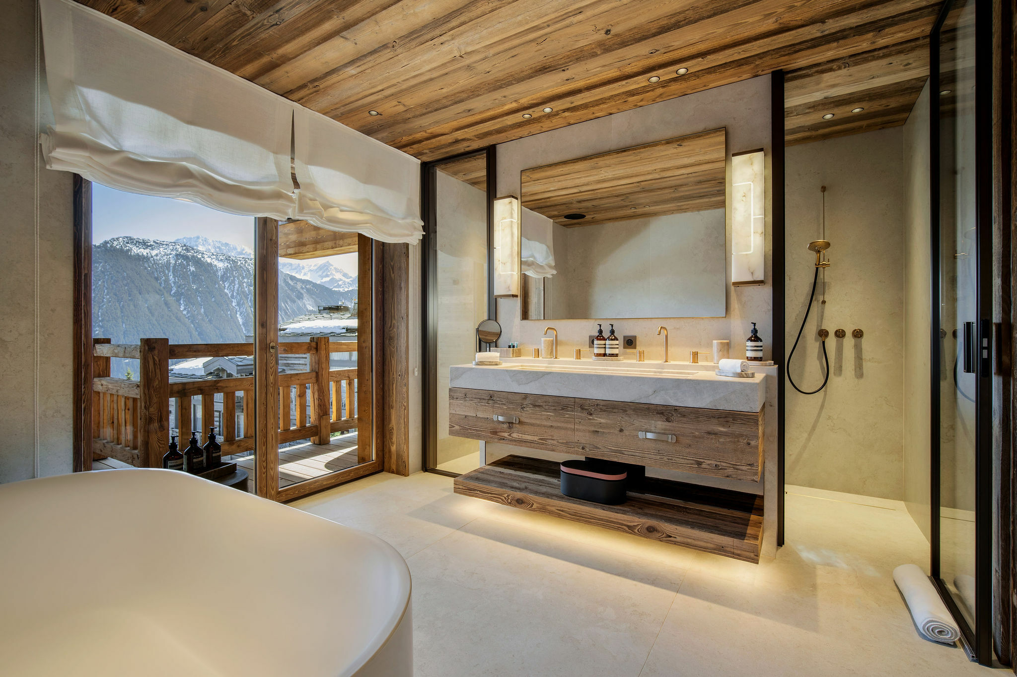 Chalet Moon
