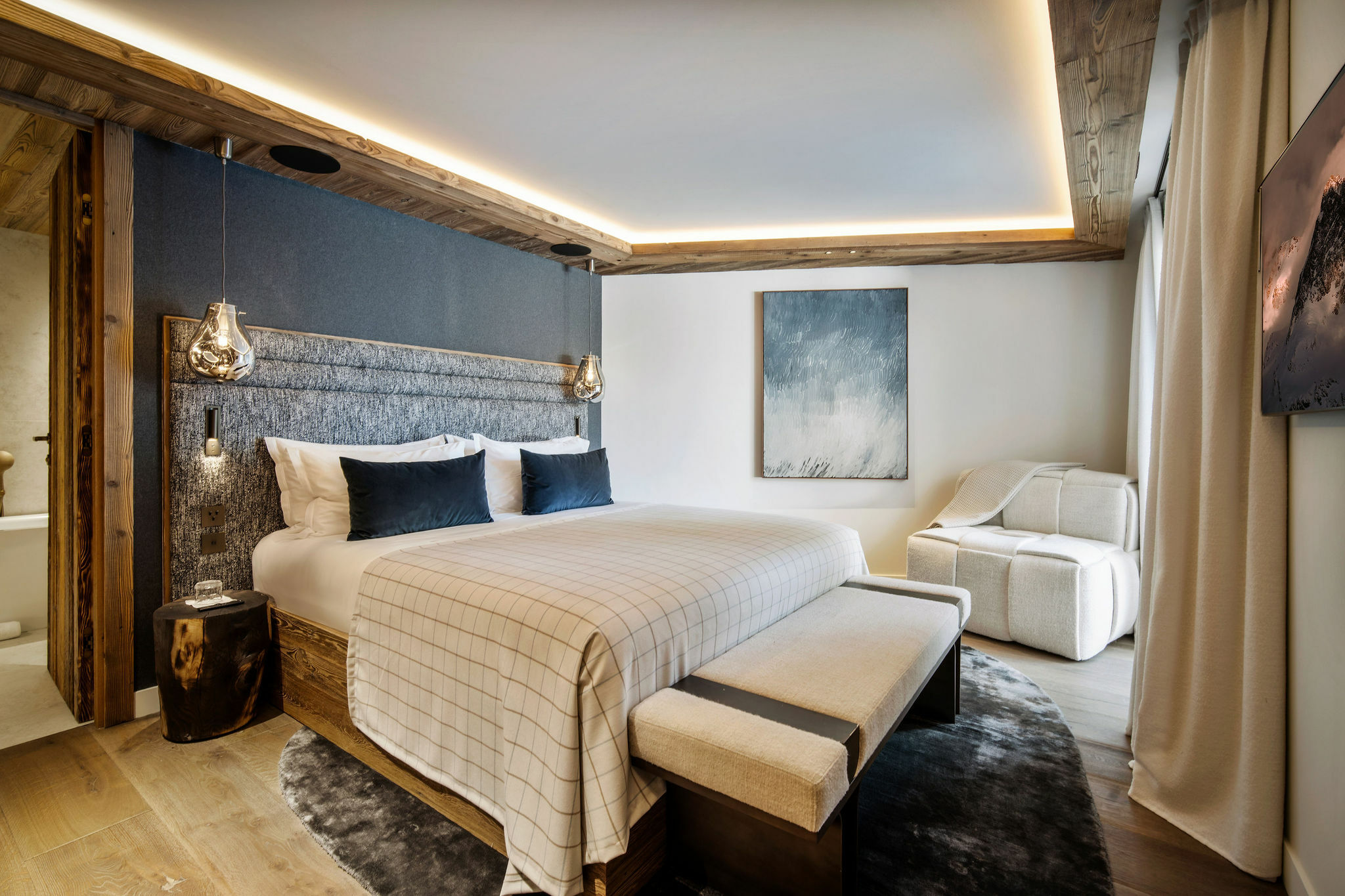Chalet Moon
