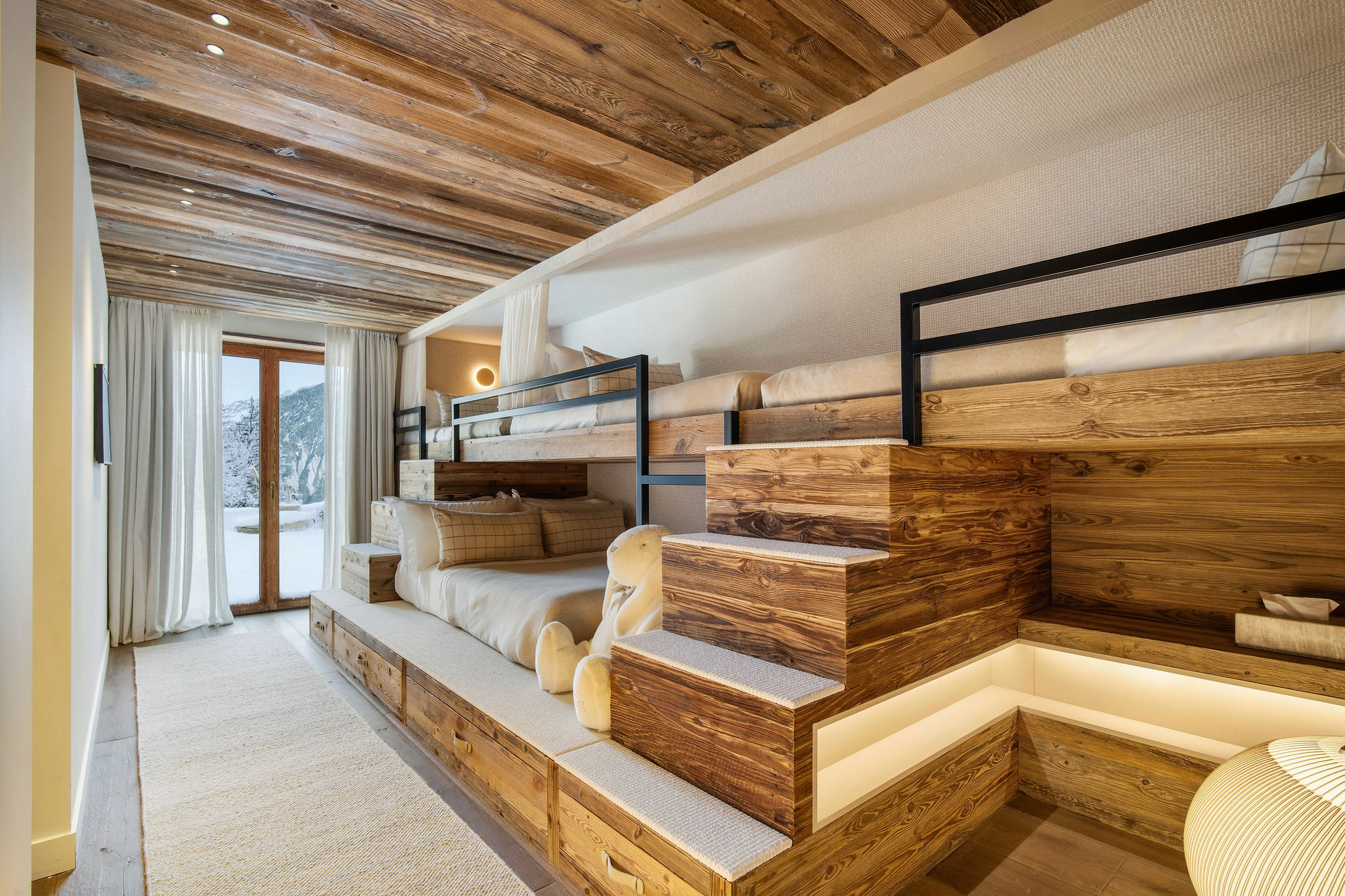 Chalet Moon