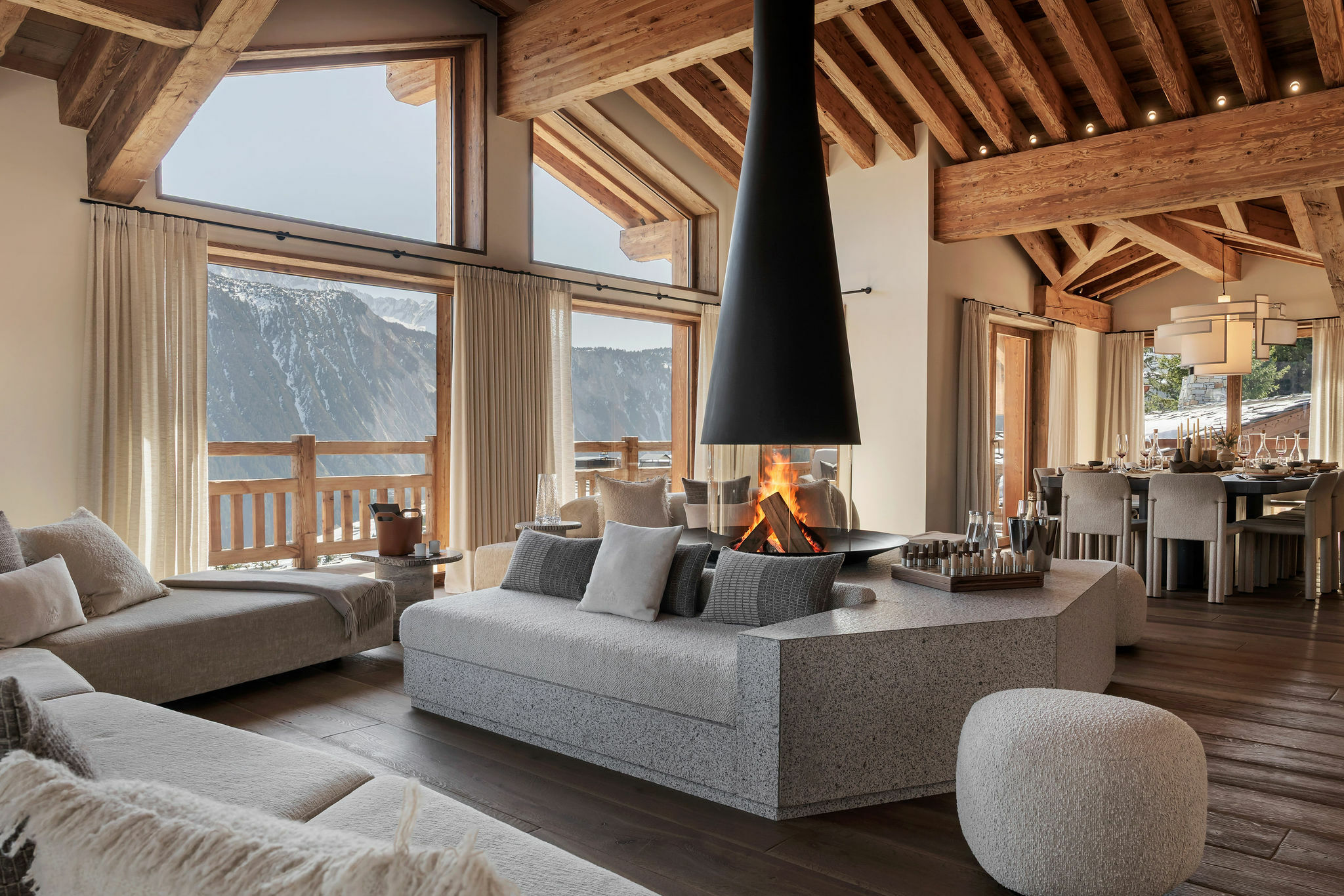 Chalet Moon